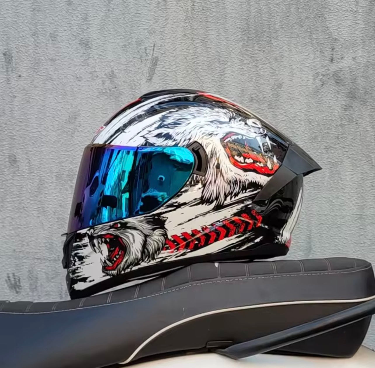 Full Face Racing Helmets Winter Warm Double Visor Motorcycle Helmet Motorbike Sports helmet LVS-701