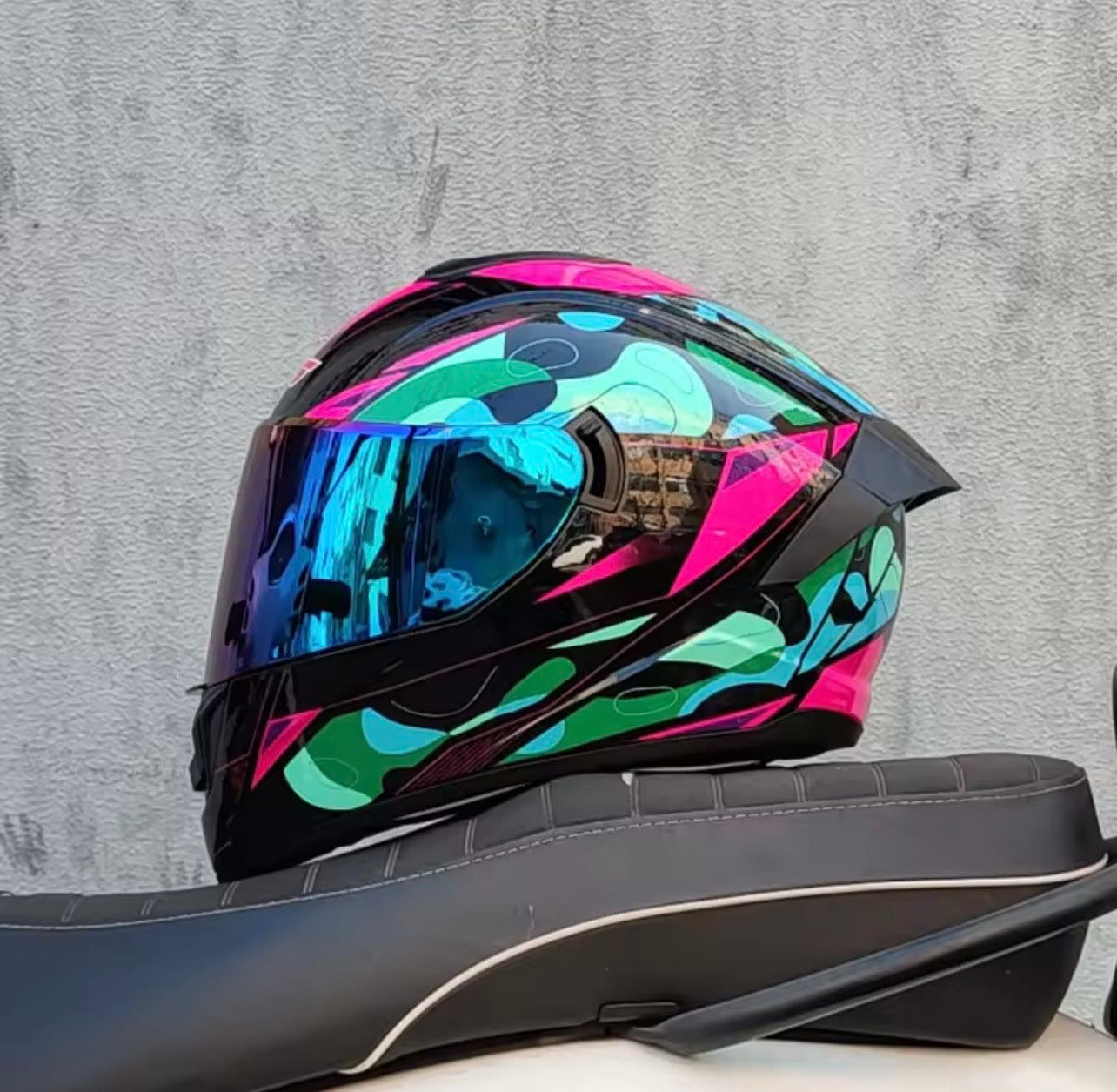 Full Face Racing Helmets Winter Warm Double Visor Motorcycle Helmet Motorbike Sports helmet LVS-701